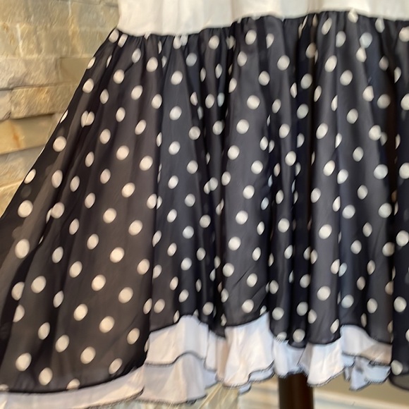 Polkadot dress - Picture 4 of 8